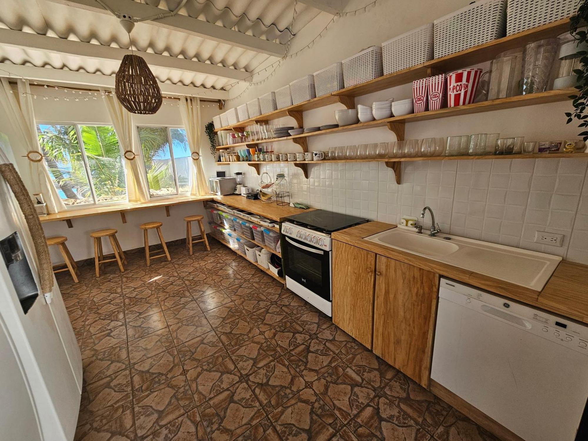 Sunset Surf Villa 拉利伯塔德 外观 照片