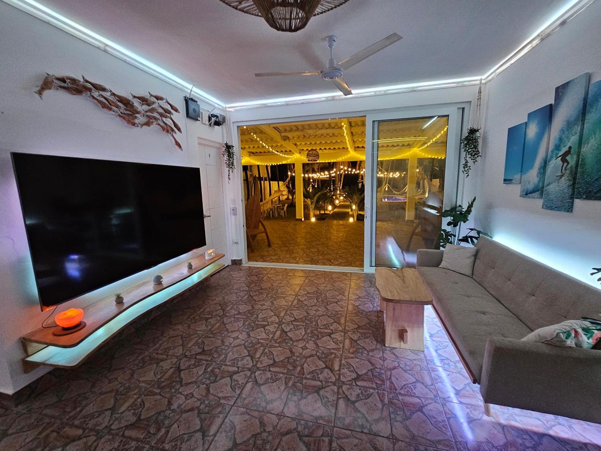 Sunset Surf Villa 拉利伯塔德 外观 照片