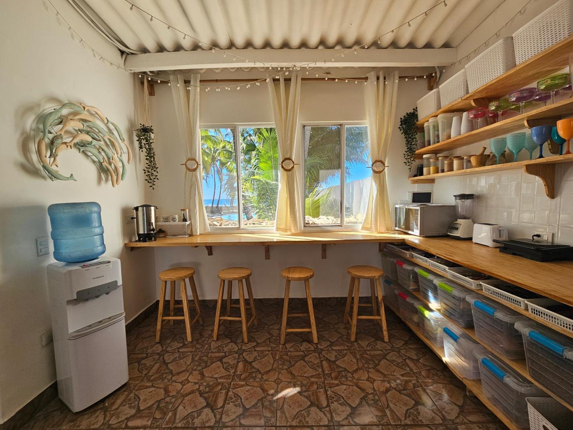 Sunset Surf Villa 拉利伯塔德 外观 照片